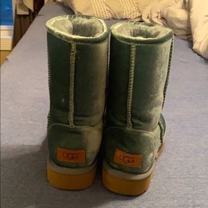 Barley Worn Velvet Uggs